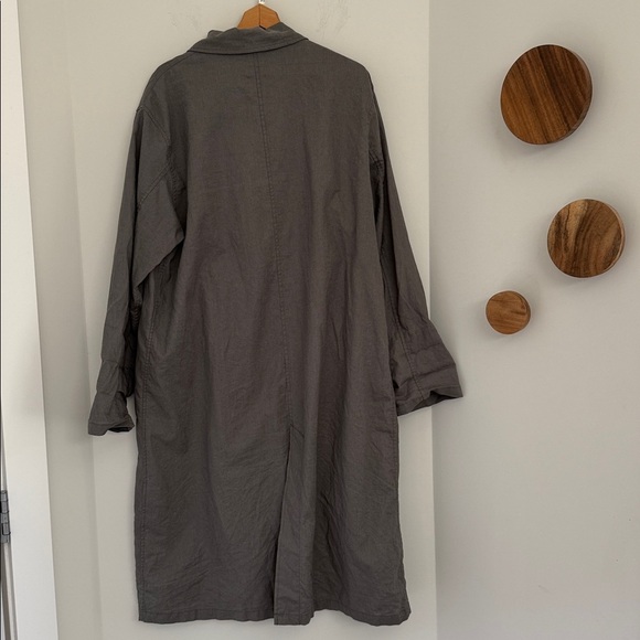 Uniqlo Gray Women's Lightweight Linen Minimalist Long Coat Size Medium - Picture 4 of 5